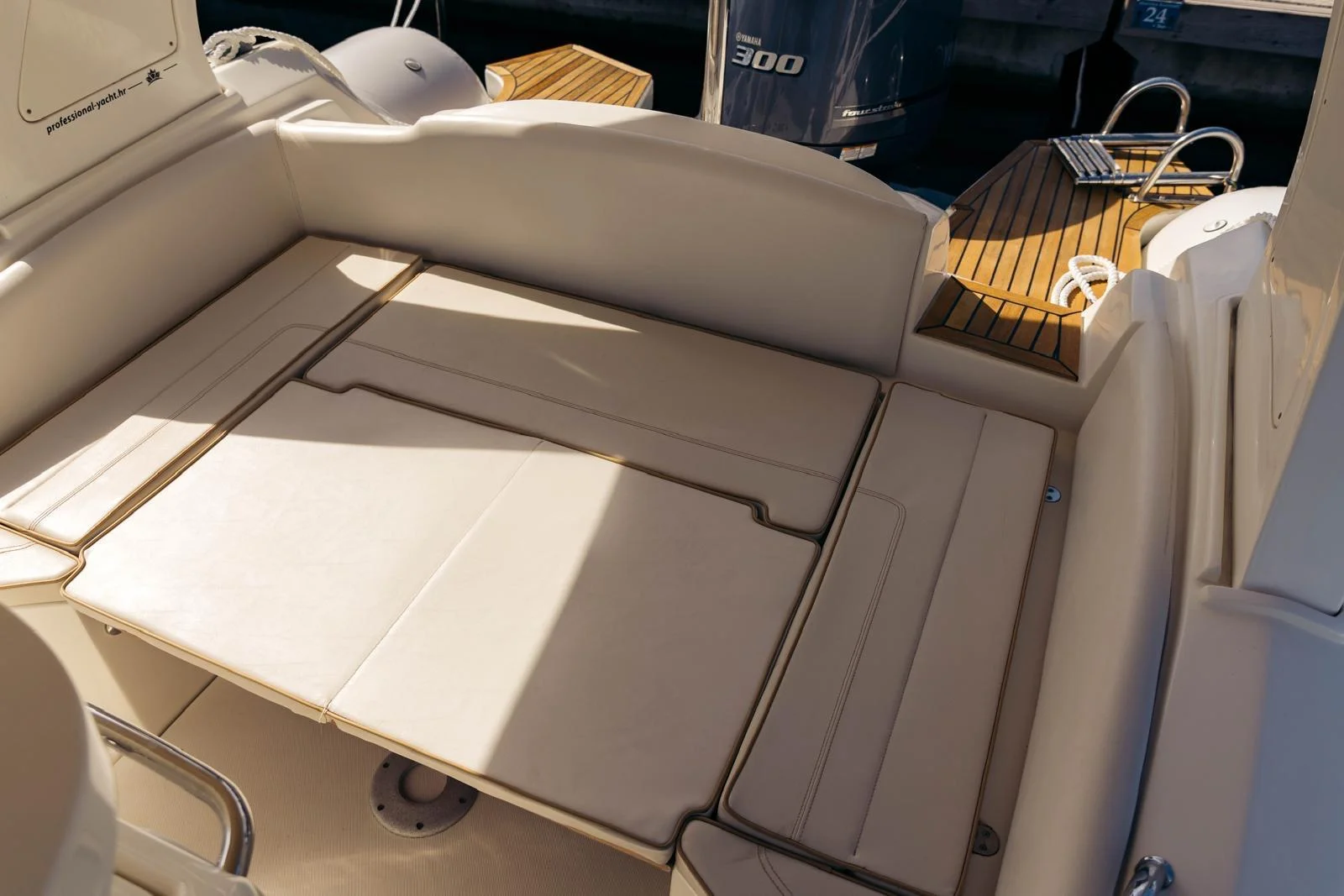 Nuova Jolly 25 Prince image 12