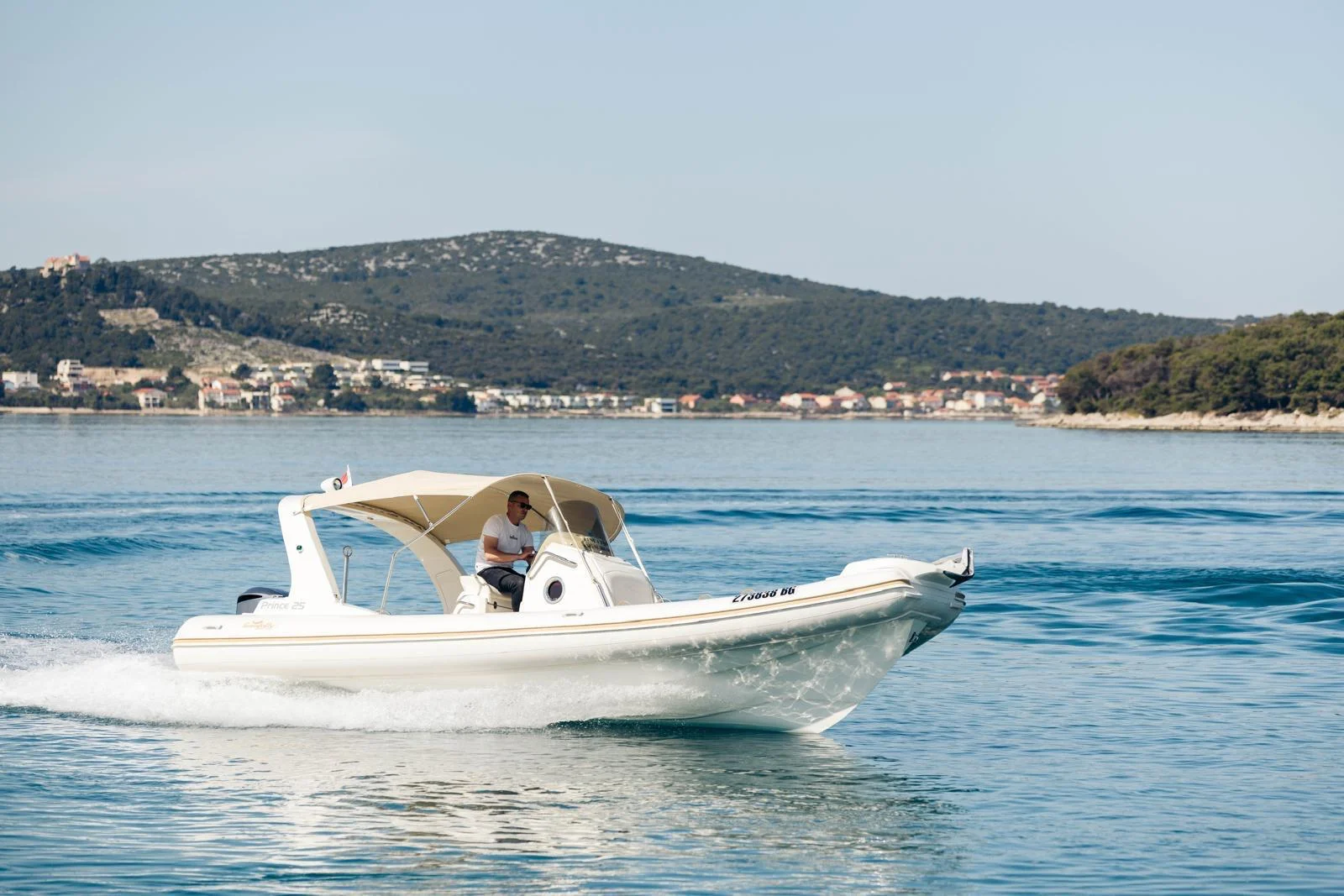 Nuova Jolly 25 Prince image 9